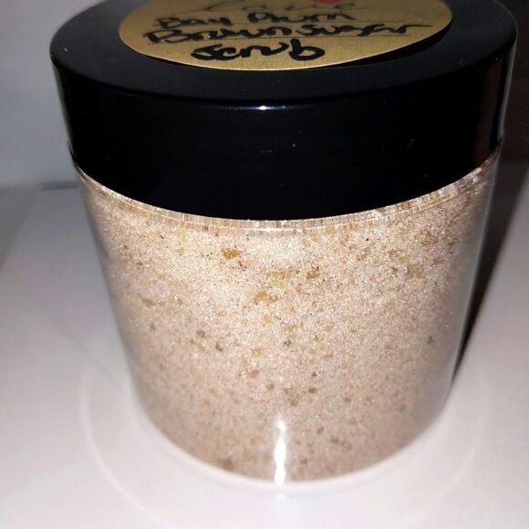 Hand crafted natural Bay Rum and Brown sugar emulsified sugar scrub 6oz - Picture 8 of 10